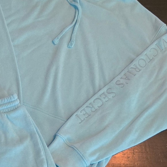 Victoria's Secret Lounge Set Sweatshirt Hoodie and Shorts Blue Womens Medium - Picture 2 of 11